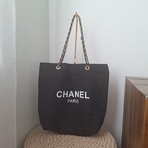 New Chanel Perfumes VIP GWP tote Bag